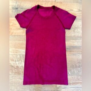 Lululemon Athletic Shirt like new